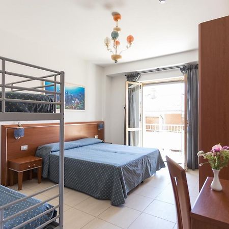 Hotel Abruzzo Pineto Luaran gambar