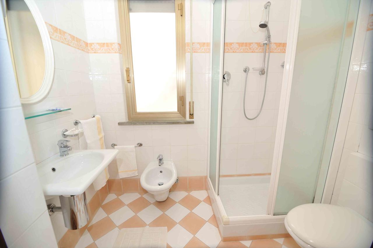Hotel Abruzzo Pineto Luaran gambar