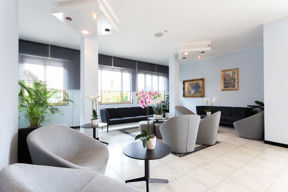 Hotel Abruzzo Pineto Luaran gambar